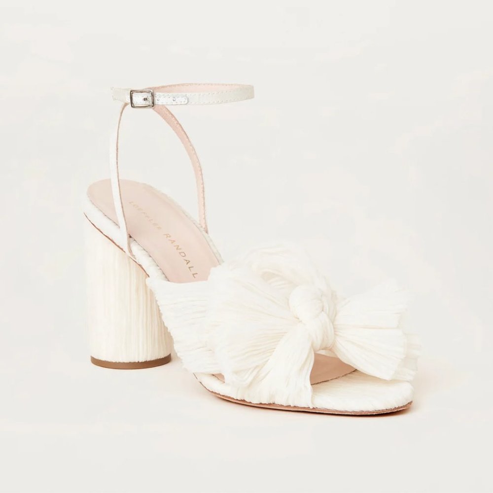 Brand new Loeffler Randal Camellia Pearl Pleated Bow Heel size 8